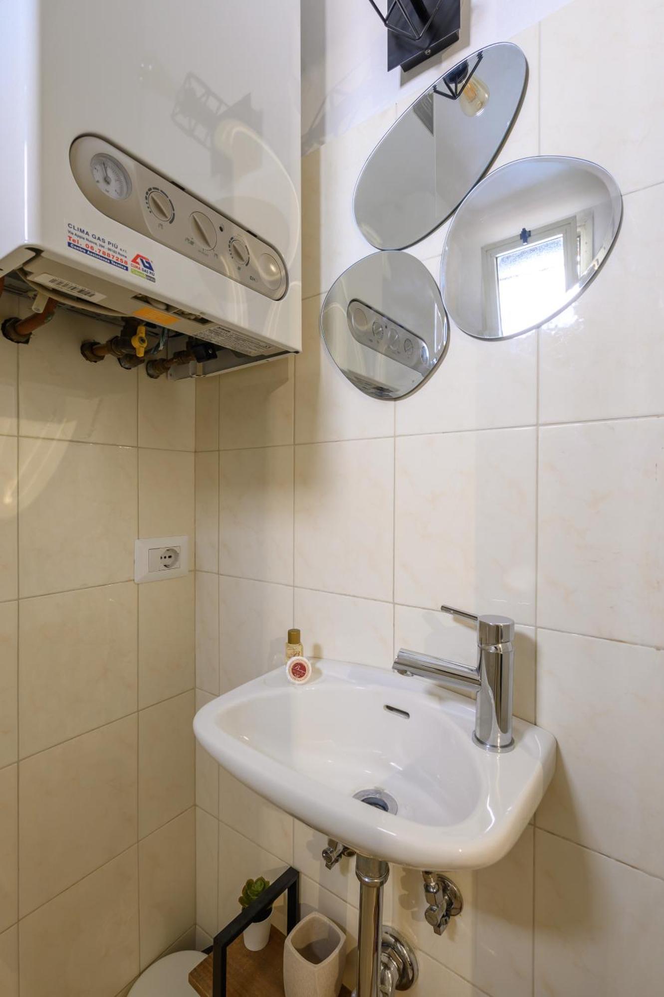 רומא Hb Montebello Apartment מראה חיצוני תמונה